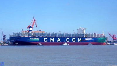 CMA CGM impone un supplemento di congestione portuale in Gambia